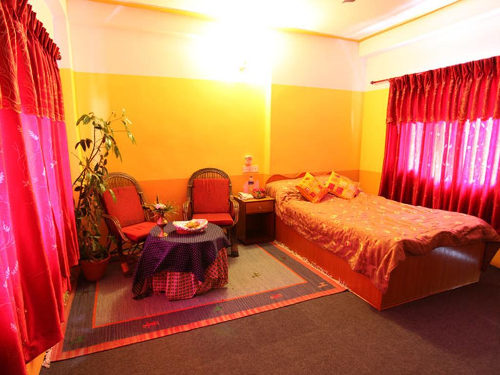Trekkers Lodge Покхара Номер фото