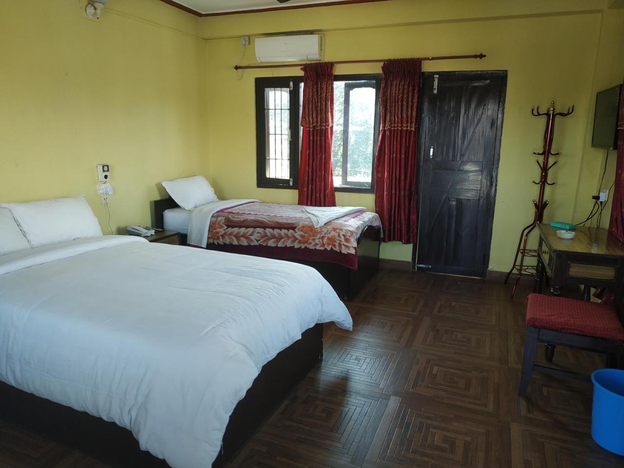Trekkers Lodge Покхара Екстер'єр фото